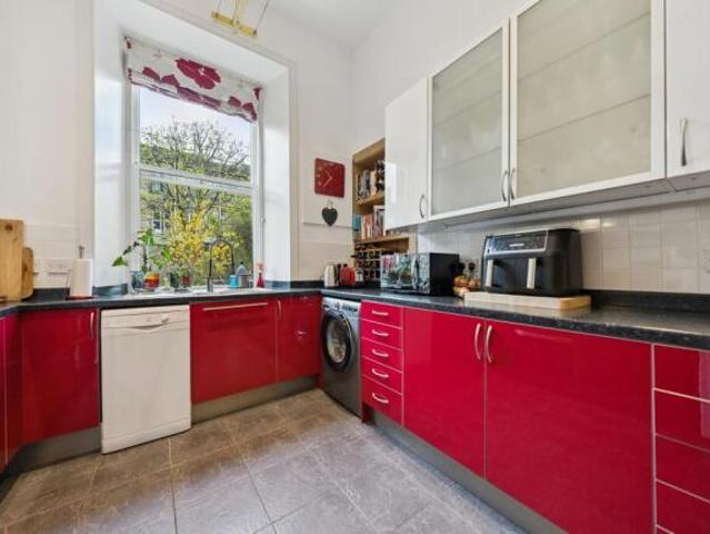 Flat for sale in Mount Florida, Scotland