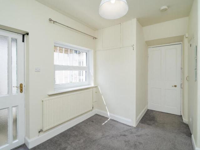 Flat for sale in Colinton, Scotland