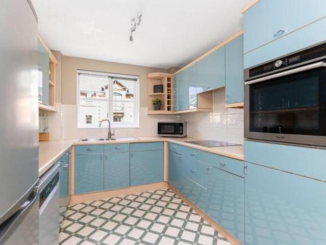 Flat for sale in Stockbridge, Scotland