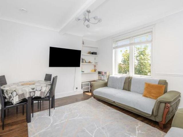 Flat for sale in Prestonfield, Scotland