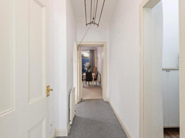 Flat for sale in Canonmills, Scotland