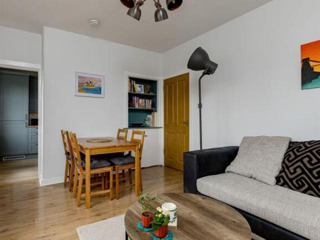 Flat for sale in Colinton, Scotland