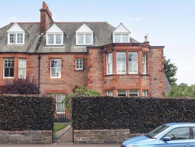 Flat for sale in Morningside, Scotland