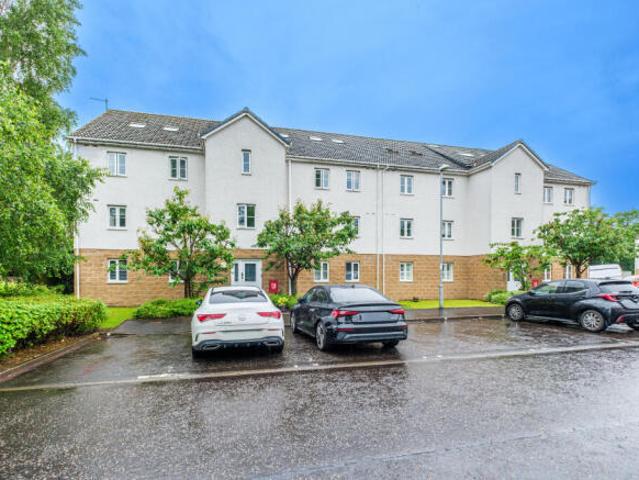 Flat for sale in Uddingston, Scotland