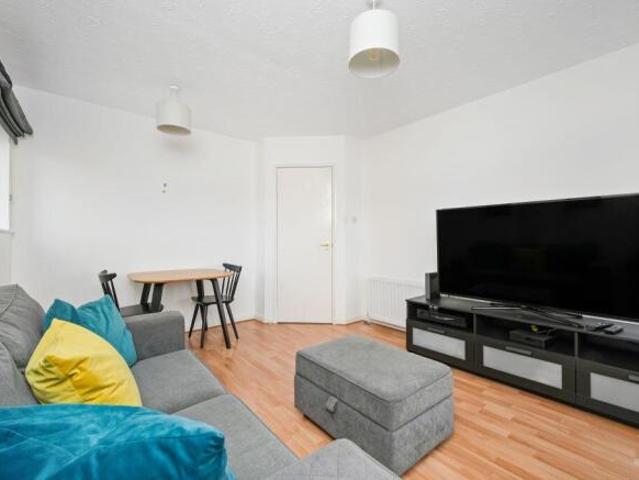 Flat for sale in South Gyle, City of Edinburgh