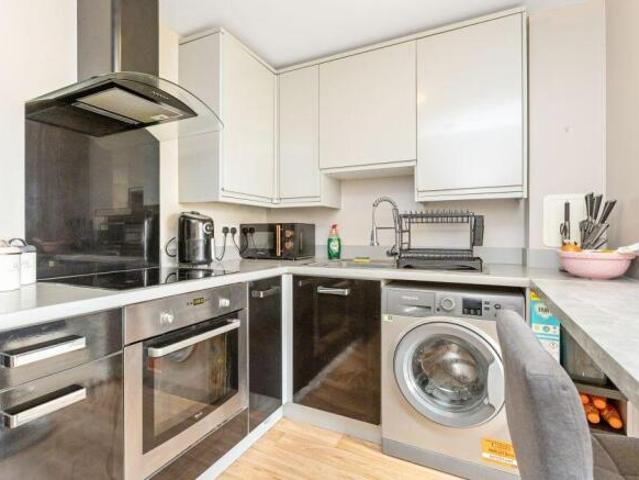 Flat for sale in Granton, Scotland