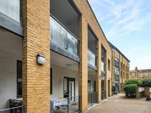 House for sale in Lyons, Greater London