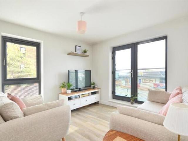 Flat for sale in Feckenham, City Of Bristol
