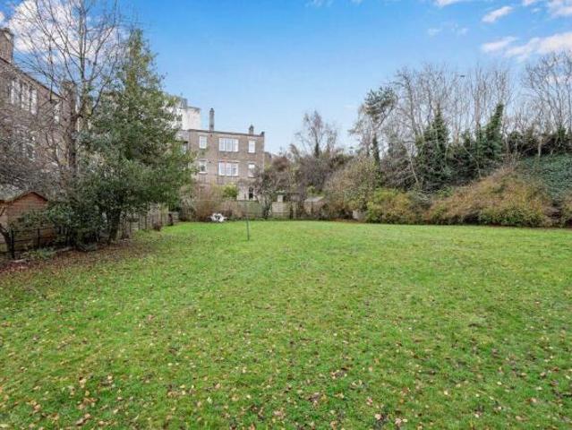 Flat for sale in Comely Bank, Craigleith