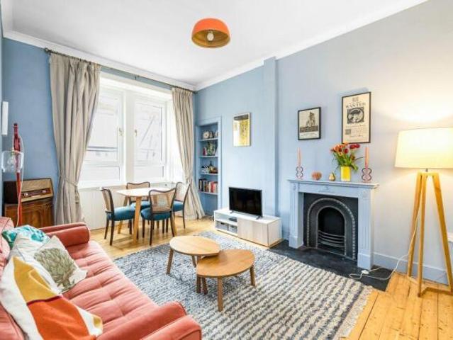 Flat for sale in Leith, Scotland