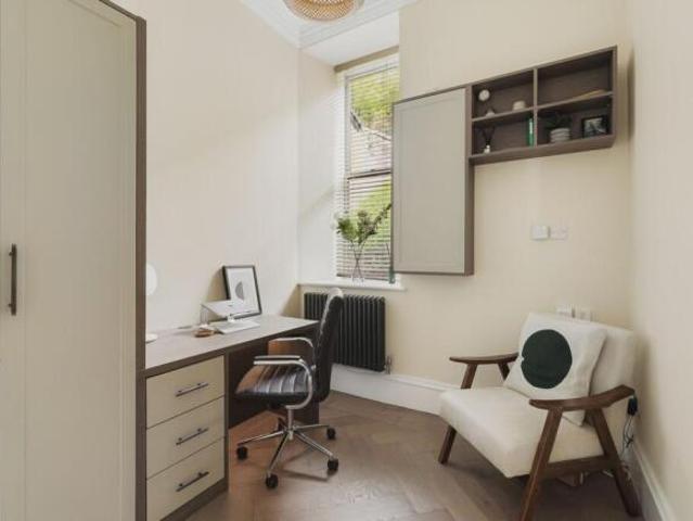 Flat for sale in Hillhead, Scotland