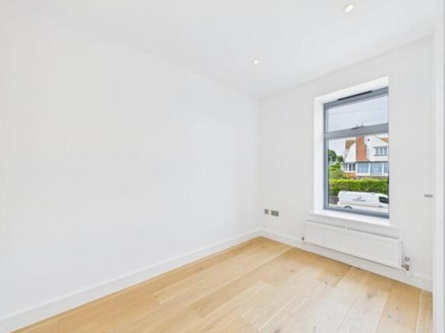 Flat for sale in Acol, Kent