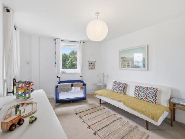Flat for sale in Granton Harbour, Granton