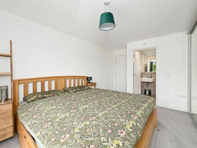 Flat for sale in Cammo, Scotland