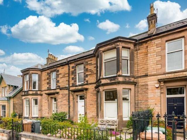Flat for sale in Portobello, Scotland