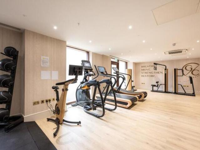 Flat for sale in Cat Hill