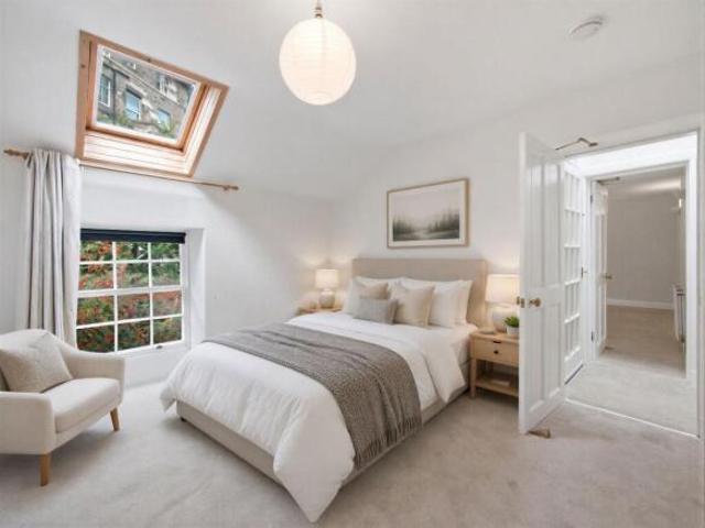 Flat for sale in Silvermills, New Town