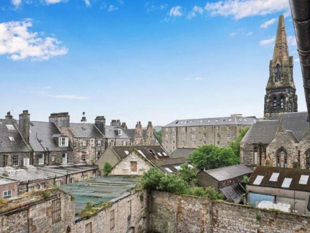 Flat for sale in Leith, Scotland