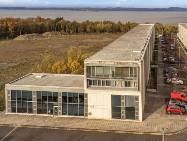 Flat for sale in Granton, Scotland