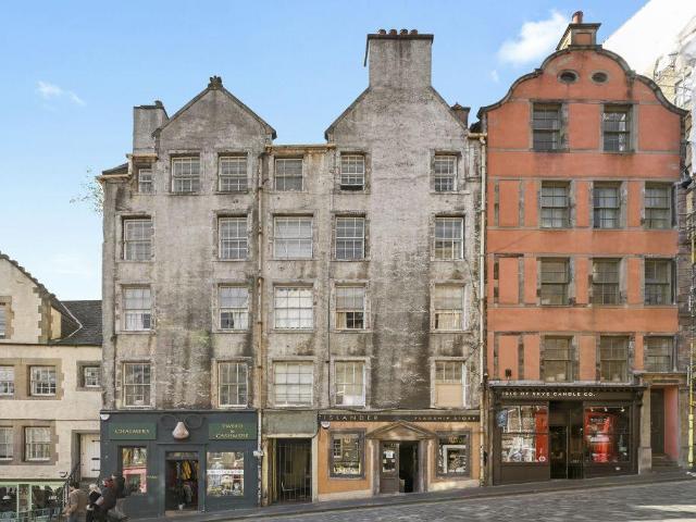 Flat for sale in Old Town