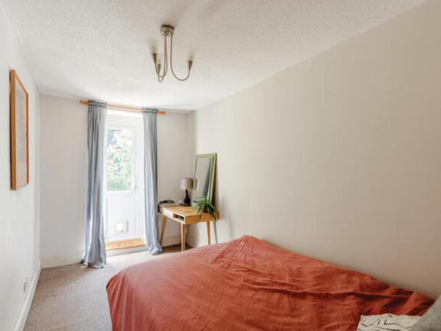 Flat for sale in Feckenham, City Of Bristol