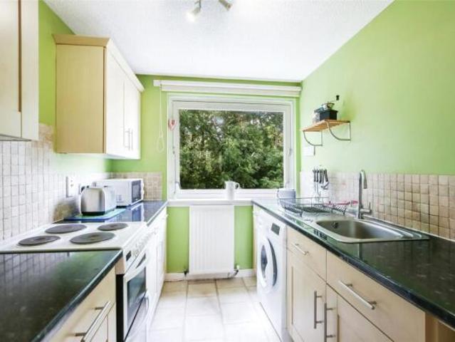 Flat for sale in Barassie, Scotland