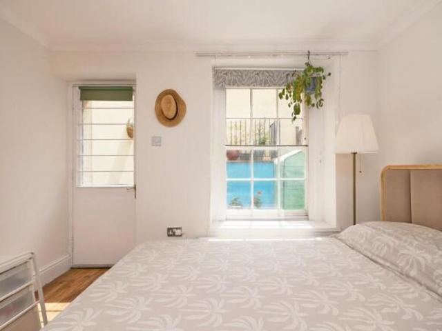 Flat for sale in Feckenham, City Of Bristol