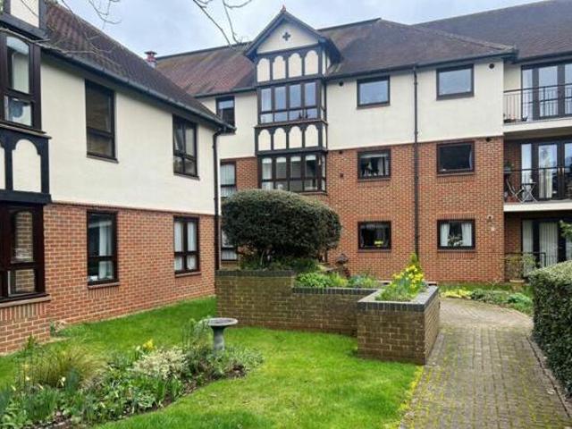House for sale in Northampton, Northamptonshire