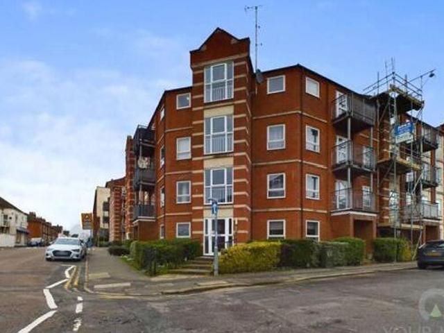 House for sale in Northampton, Northamptonshire