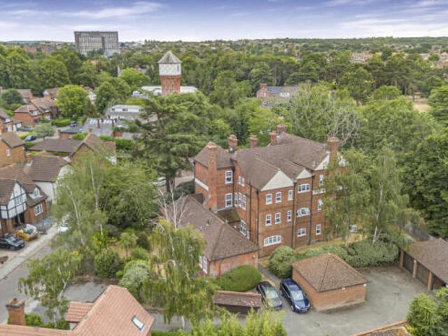 Flat for sale in Sidcup, Greater London