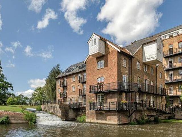 House for sale in Row Town, Surrey