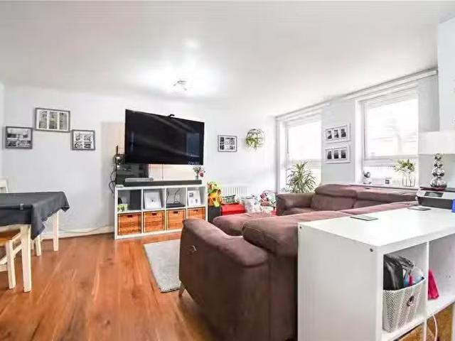 House for sale in Yiewsley