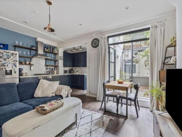 Flat for sale in Brighton & Hove
