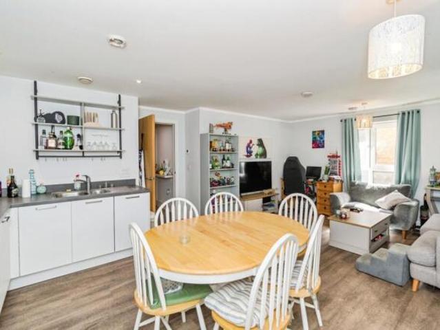 Flat for sale in Barton Stacey, Hampshire