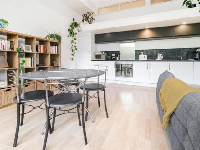 Flat for sale in Boghall, Glasgow