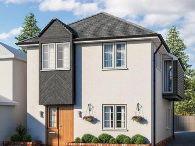 House for sale in Surrey, England