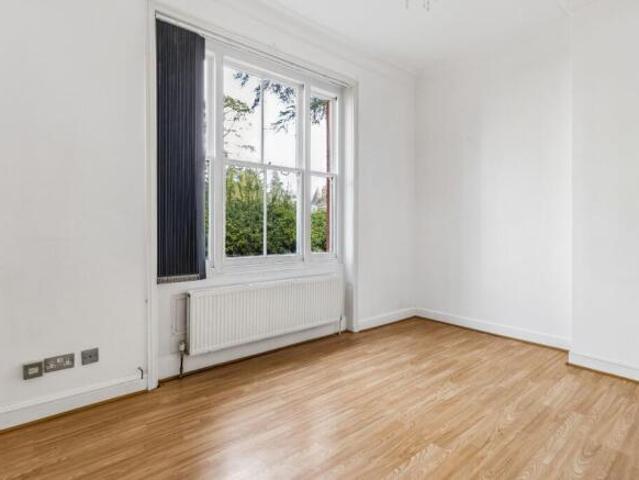 Flat for sale in Bushey