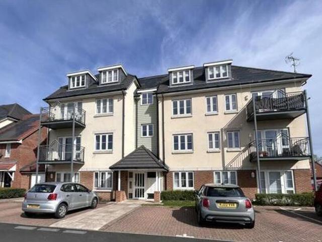 House for sale in Aldershot, Hampshire