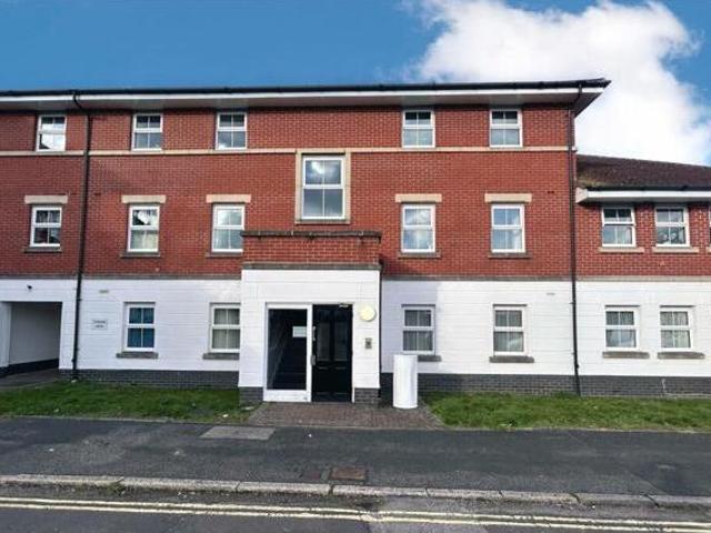 House for sale in Aldershot, Hampshire