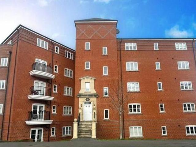House for sale in Gun Hill Park, Aldershot