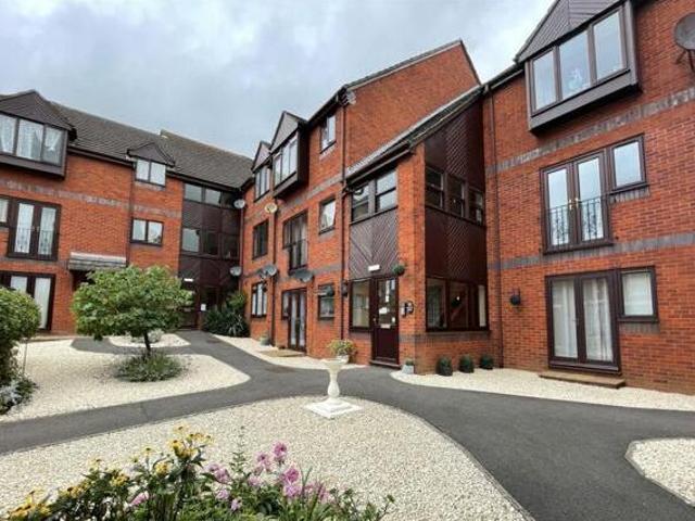 House for sale in Aldershot, Hampshire