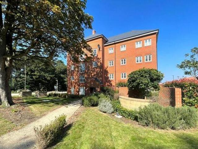 House for sale in Aldershot, Rushmoor