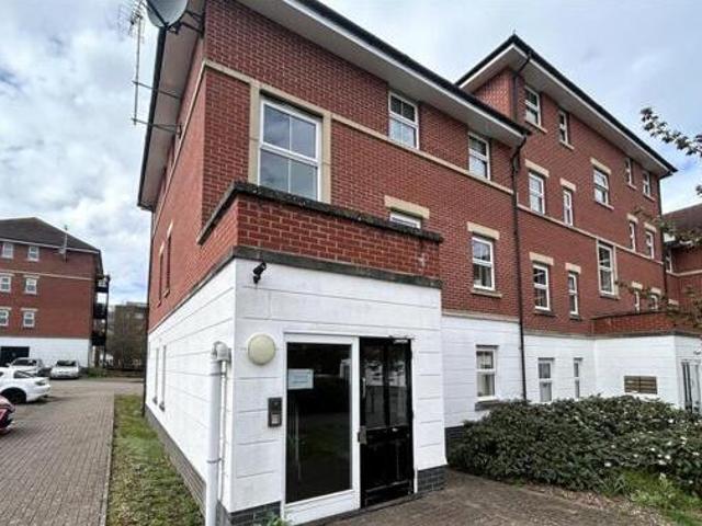House for sale in Aldershot, Hampshire