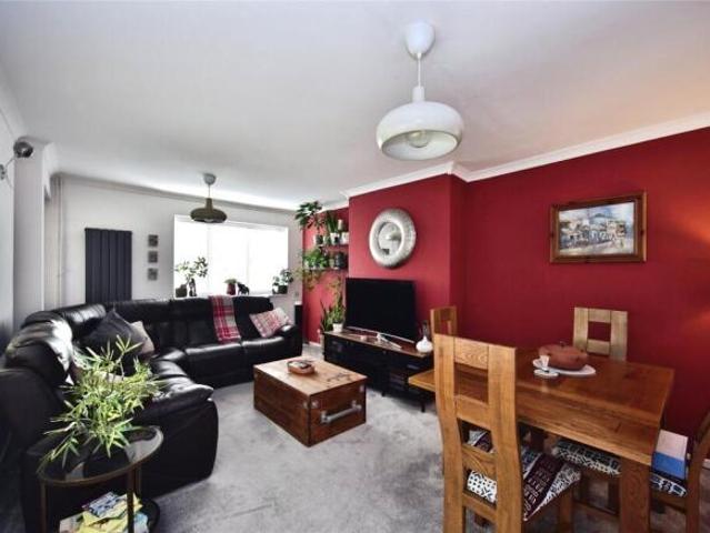 Flat for sale in Vinters Park, Midway