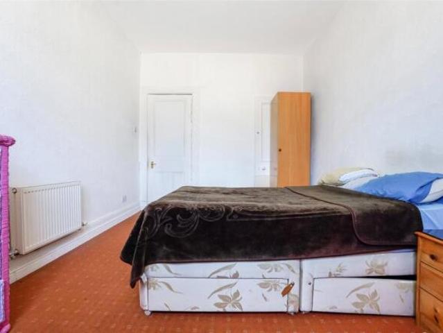 Flat for sale in Govanhill, Scotland