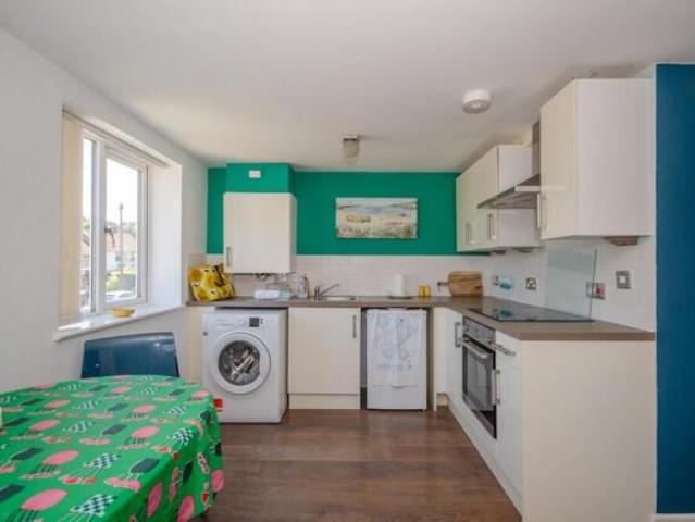 Flat for sale in Bristol, West of England