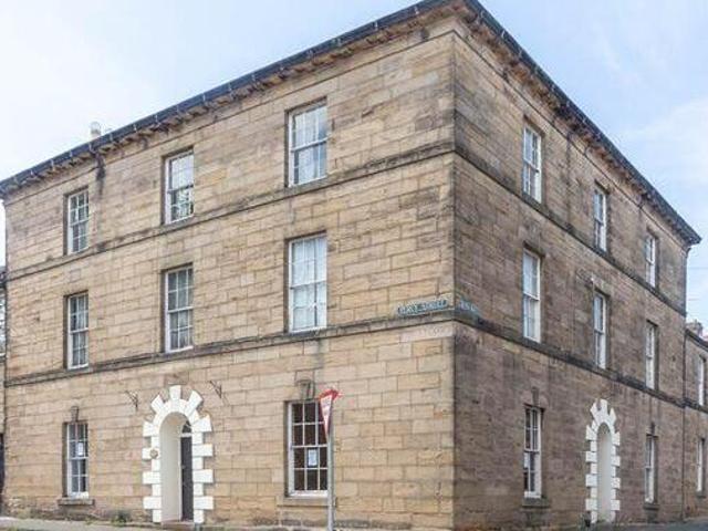 House for sale in Alnwick, Northumberland