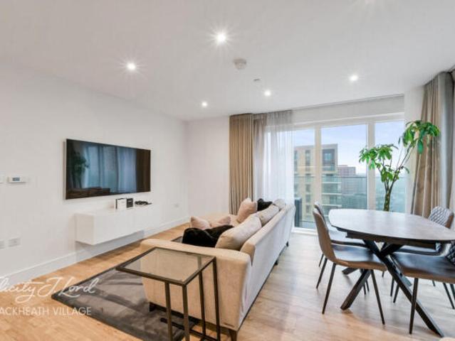 Flat for sale in South Hackney, Greater London