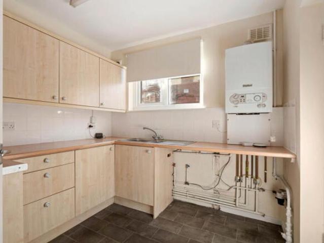 Flat for sale in Barbourne, Worcestershire