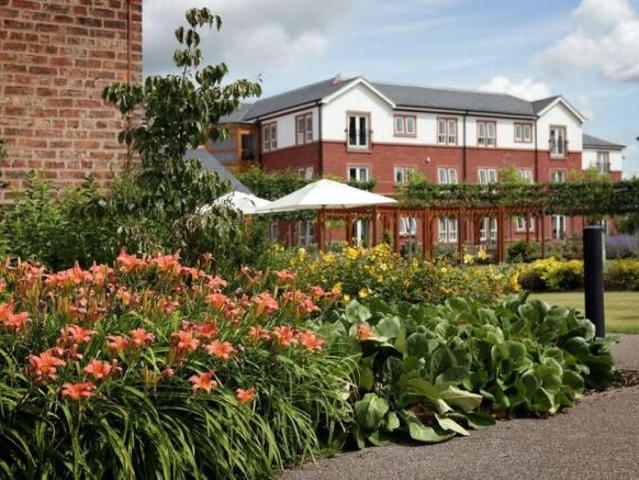 Flat for sale in Black Bourton, Oxfordshire